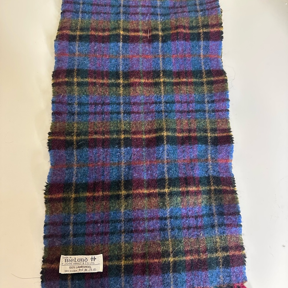 John Hanley and Co. Plaid lambs wool scarf woven in Ireland